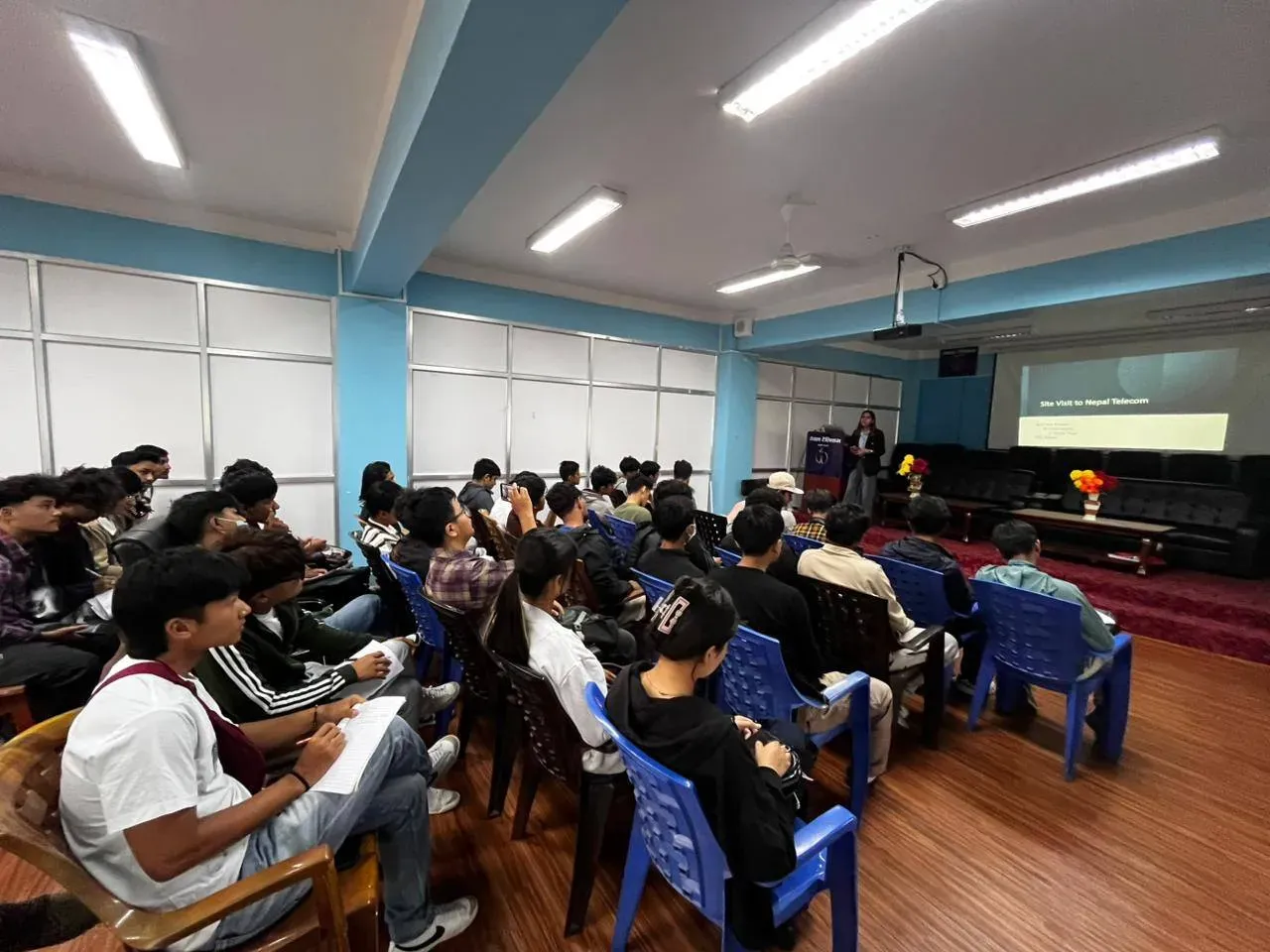 bunch of students in field trip