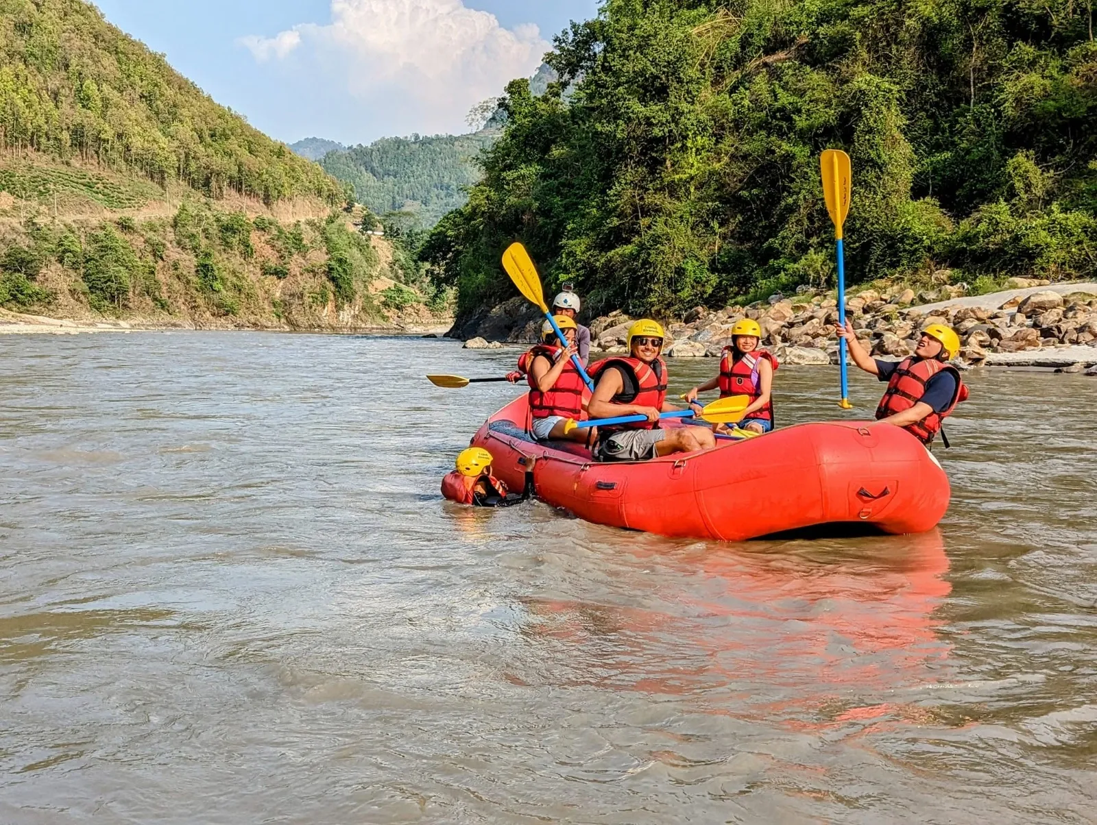 bunch of students in field trip