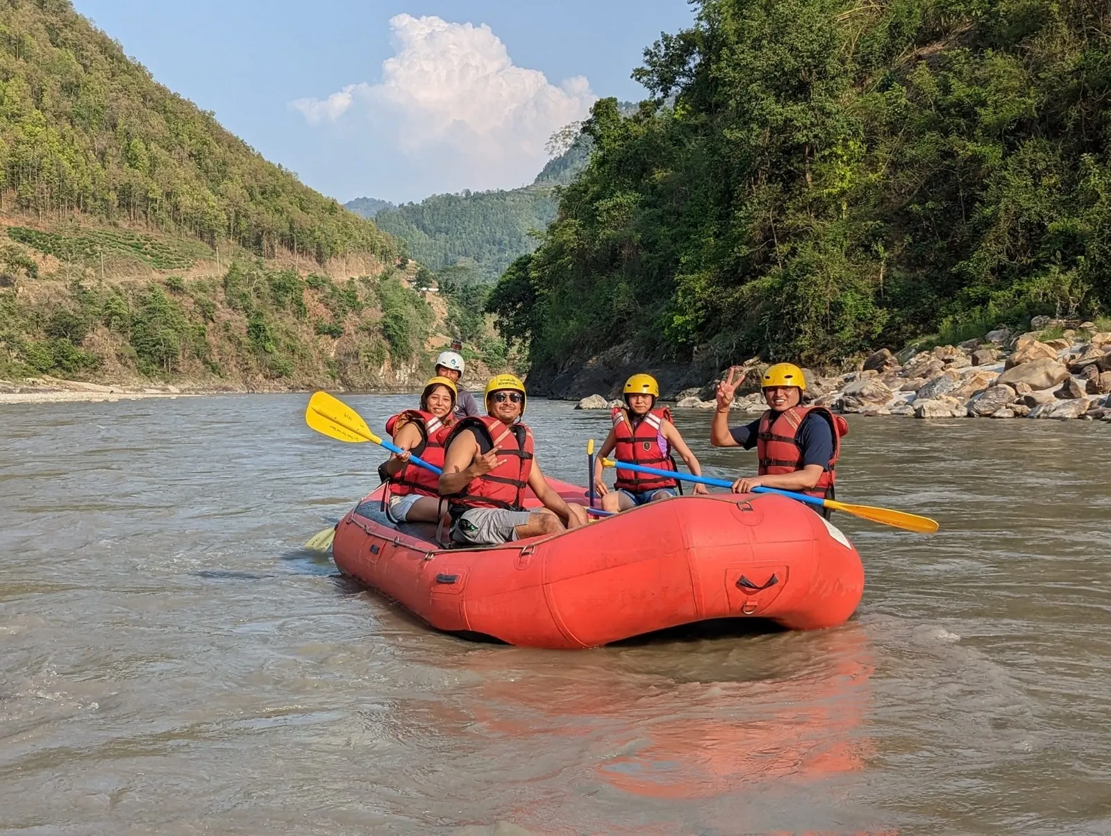 bunch of students in field trip